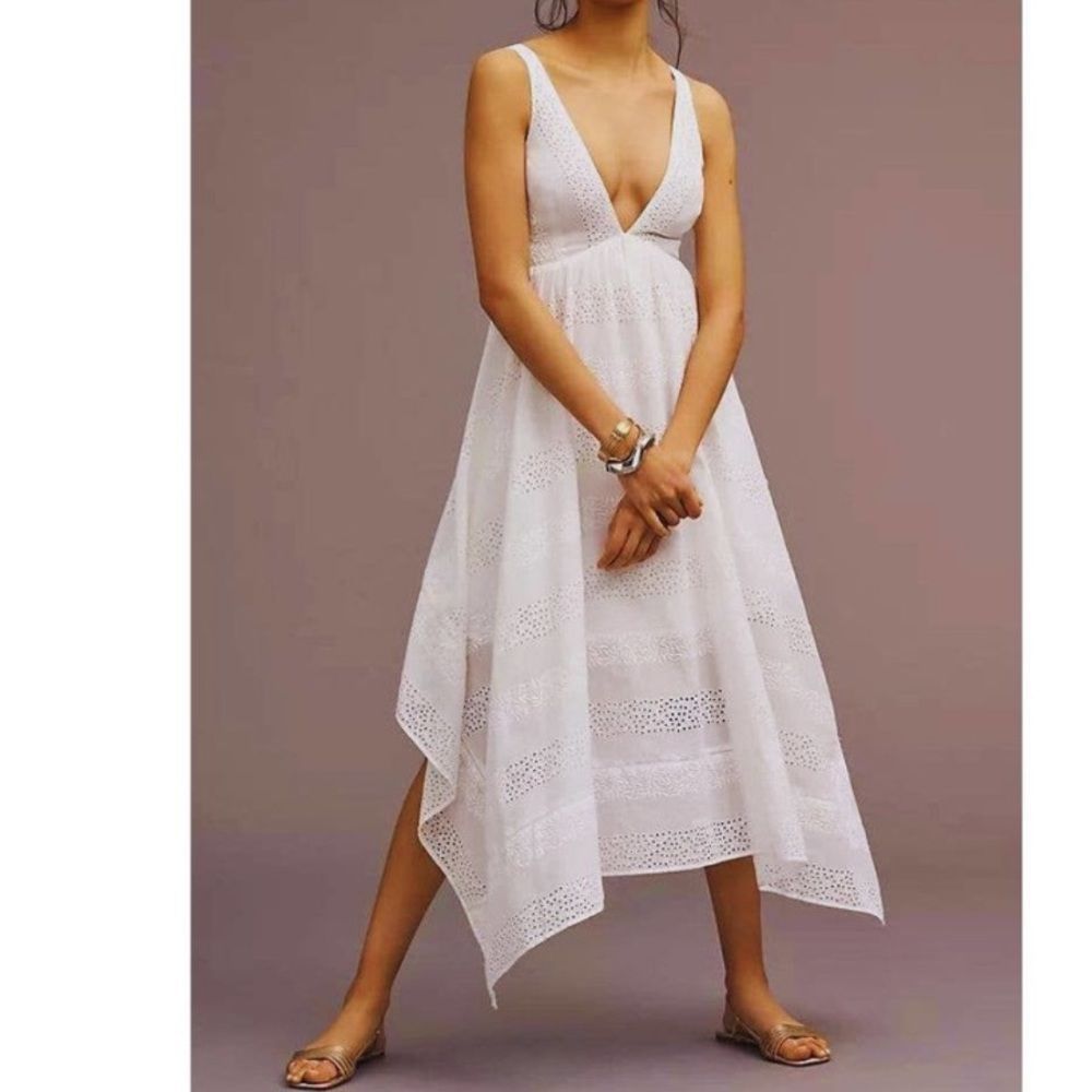 The Leia Eyelet Handkerchief-Hem Dress
By Anthropologie